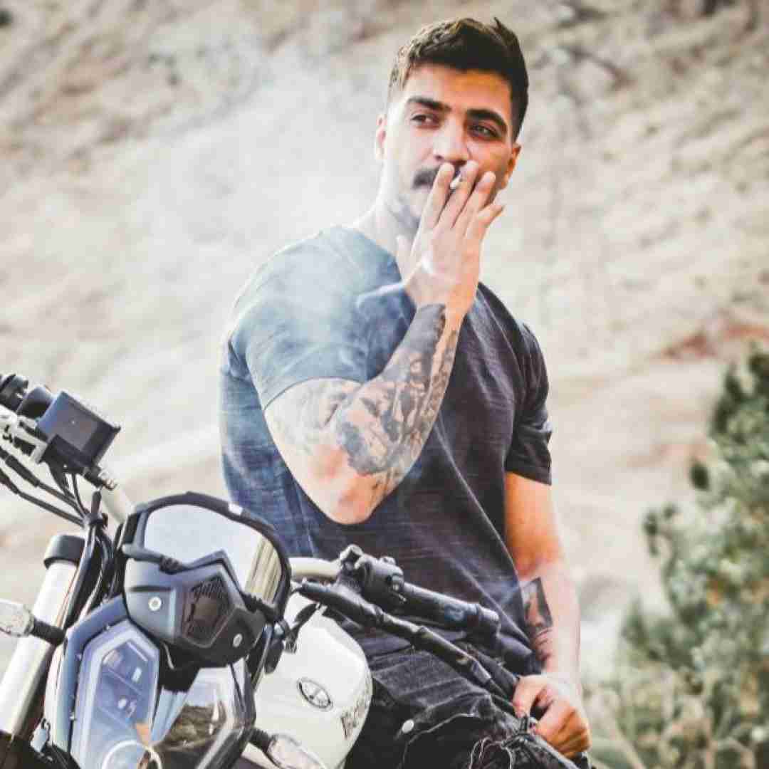 آرمین برمایه تف کن له بخت و اقبالم لعنت و مه