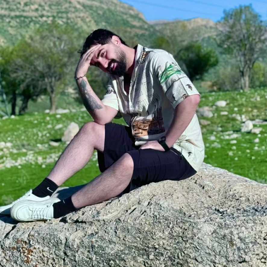 محسن نصری ستاره