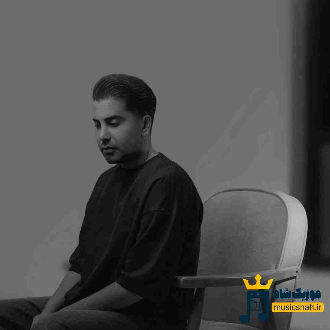 فرشاد آزادی برگرد