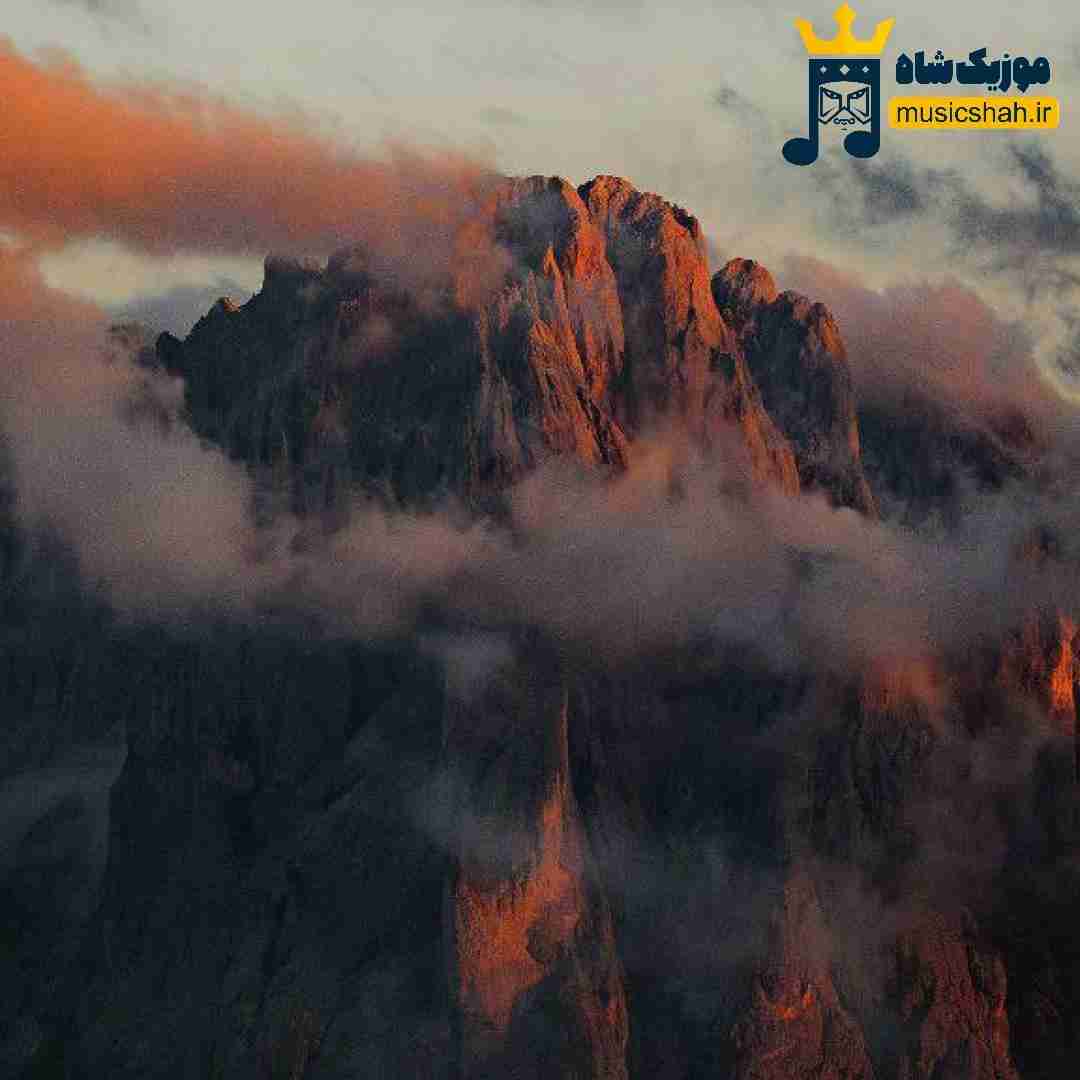 اگه گیج بودم زنگ زدم سمتم نیا اوضاعم از گذشته