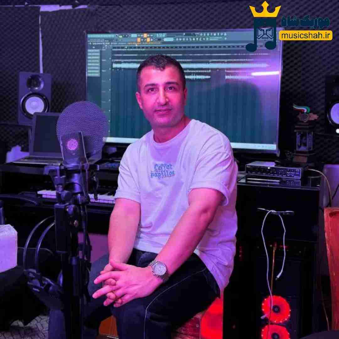 میثم احمدی آخ برفتم در بیابون عقربم زد