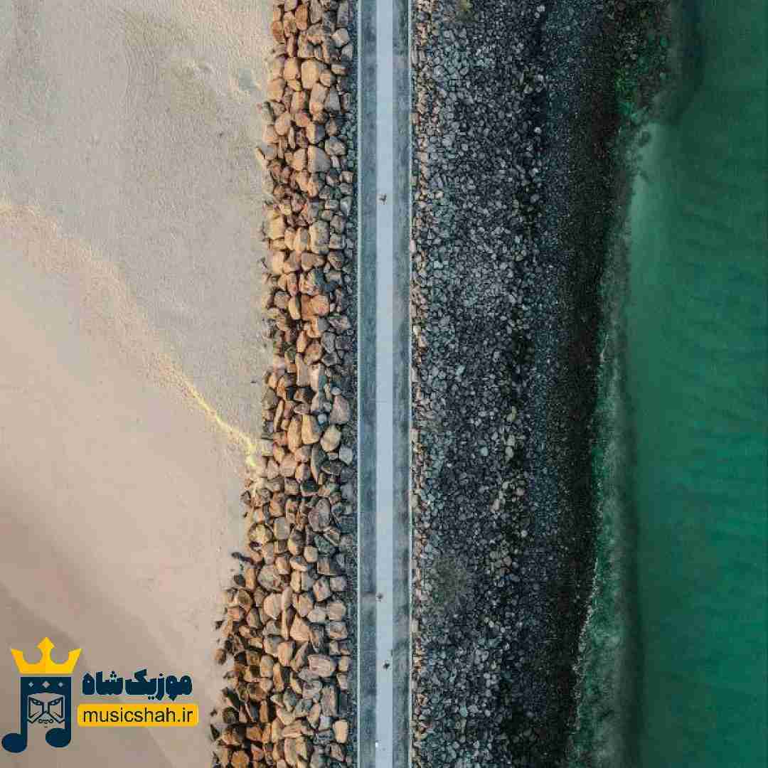  این آدم نمیشه آدم سابق همونم که میکرد آدم حسابت