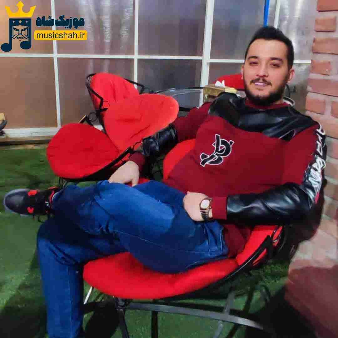 هومن آدینه آهن پرست