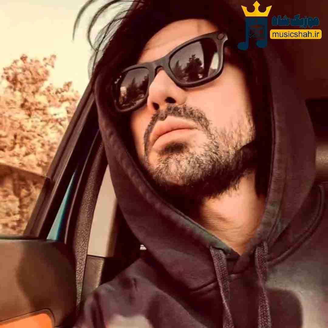 امیرعباس گلاب وصف دیوانگی ام را همه دانند غیر تو