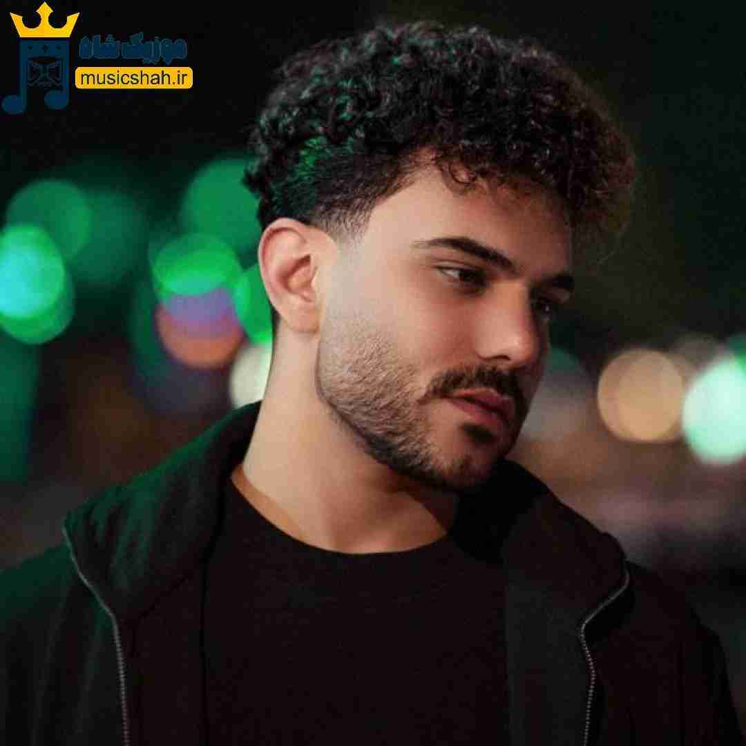 دانلود آهنگ امیدوارم یه انقلابی بشه تو حالم از پیام عباسی