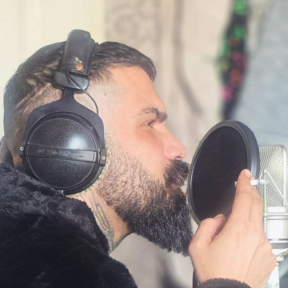 فرهاد جهانگیری قلبم وصله قلبش بوسینیده لبش