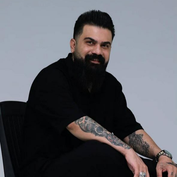 فرهاد جهانگیری نقابی